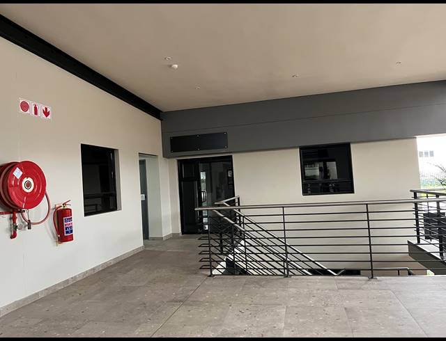 149M² OFFICE TO LET IN SUNNYROCK